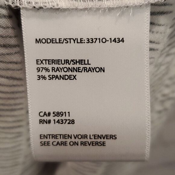 Tribal black and white striped v neck sleeveless top - Picture 4 of 5